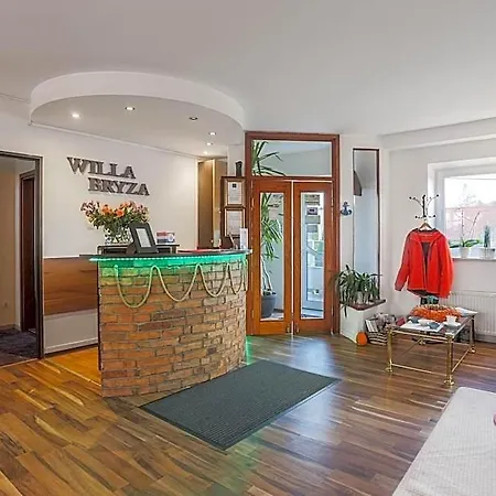 Alojamento de Acomodação e Pequeno-almoço Bryza 3*