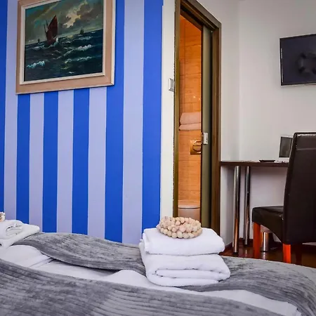 Bryza Bed and Breakfast